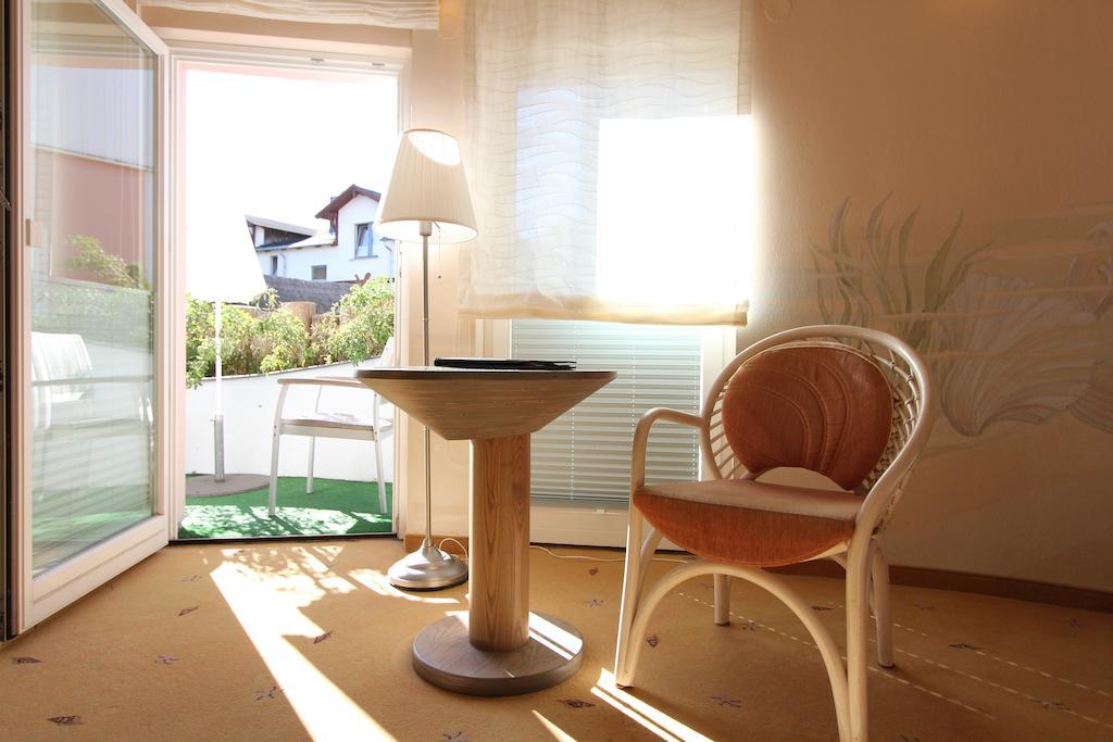 Hotel Zum Strandlaufer Ahrenshoop Room photo
